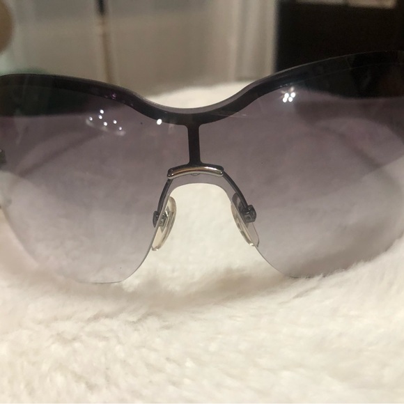 Authentic Gucci Sunglasses - Picture 12 of 12